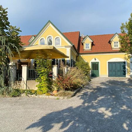 Готель Landcafe Auszeit Albersdorf Екстер'єр фото