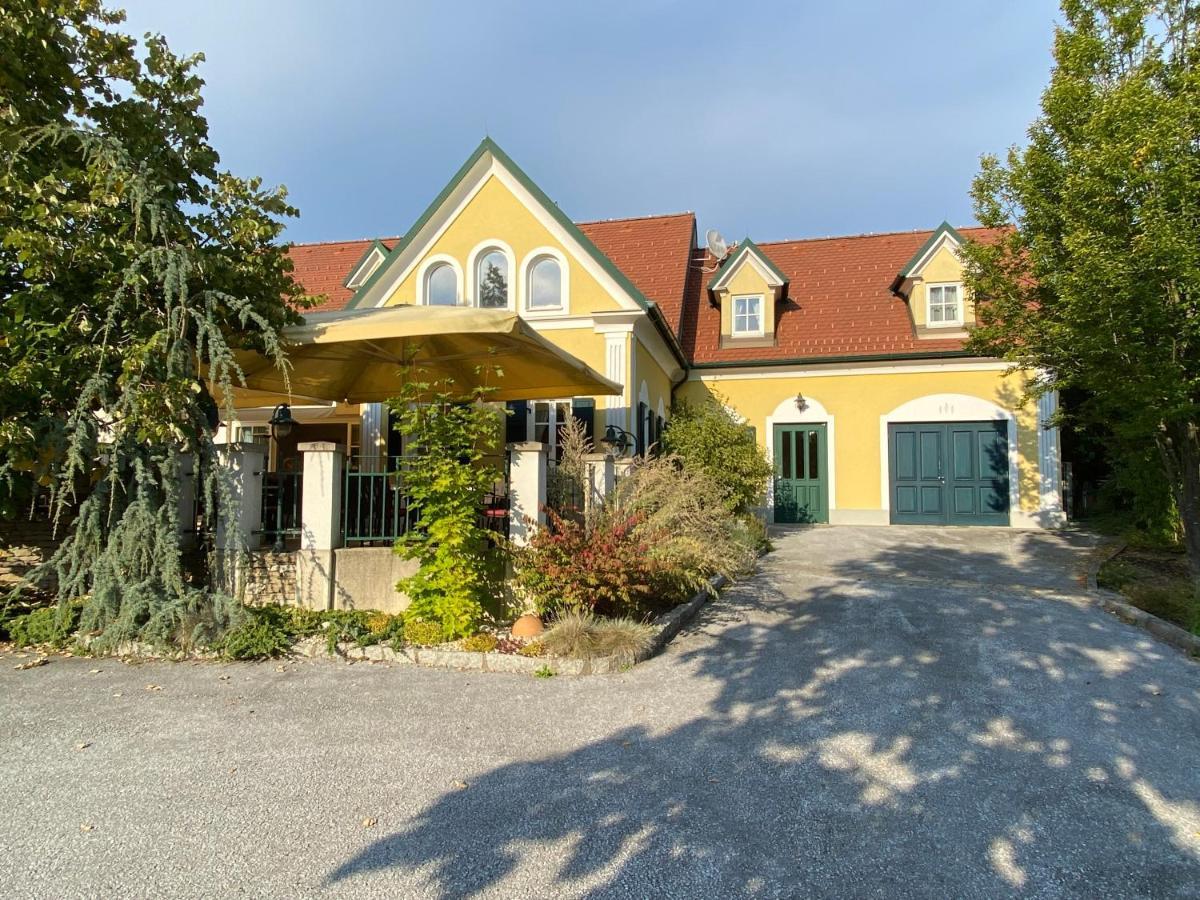 Готель Landcafe Auszeit Albersdorf Екстер'єр фото
